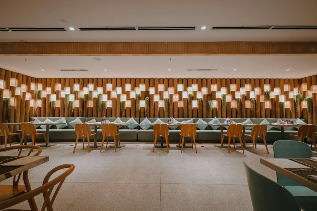 A cozy restaurant interior showcasing eco-friendly dining practices. — Sustainable Holiday Burgers Las Vegas