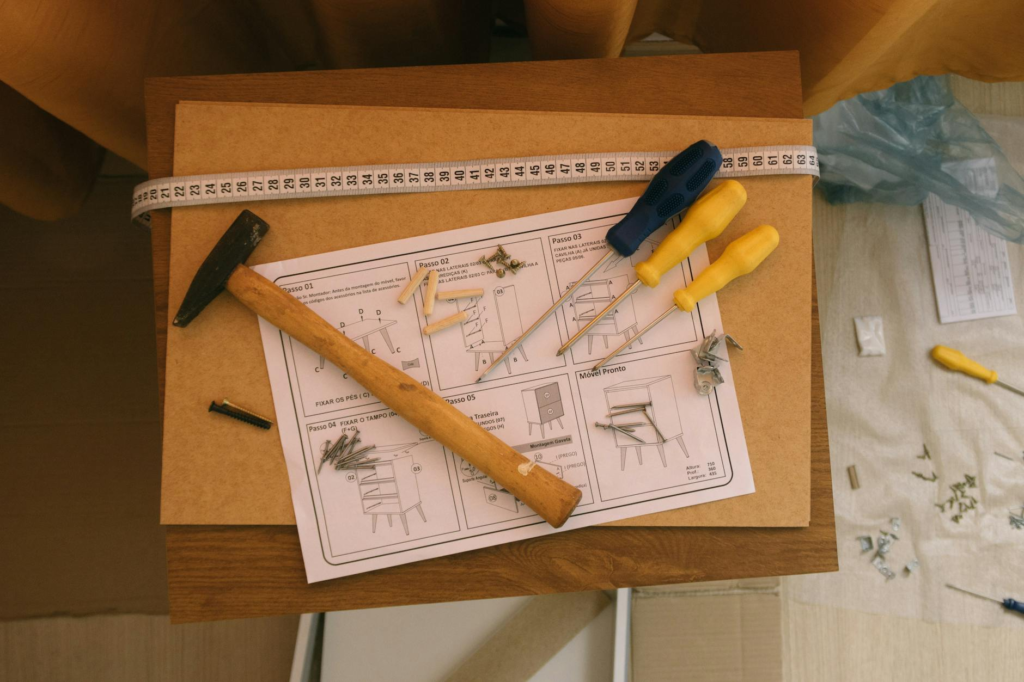 A step-by-step visual guide on assembling slider kits. — DIY cheeseburger slider kits