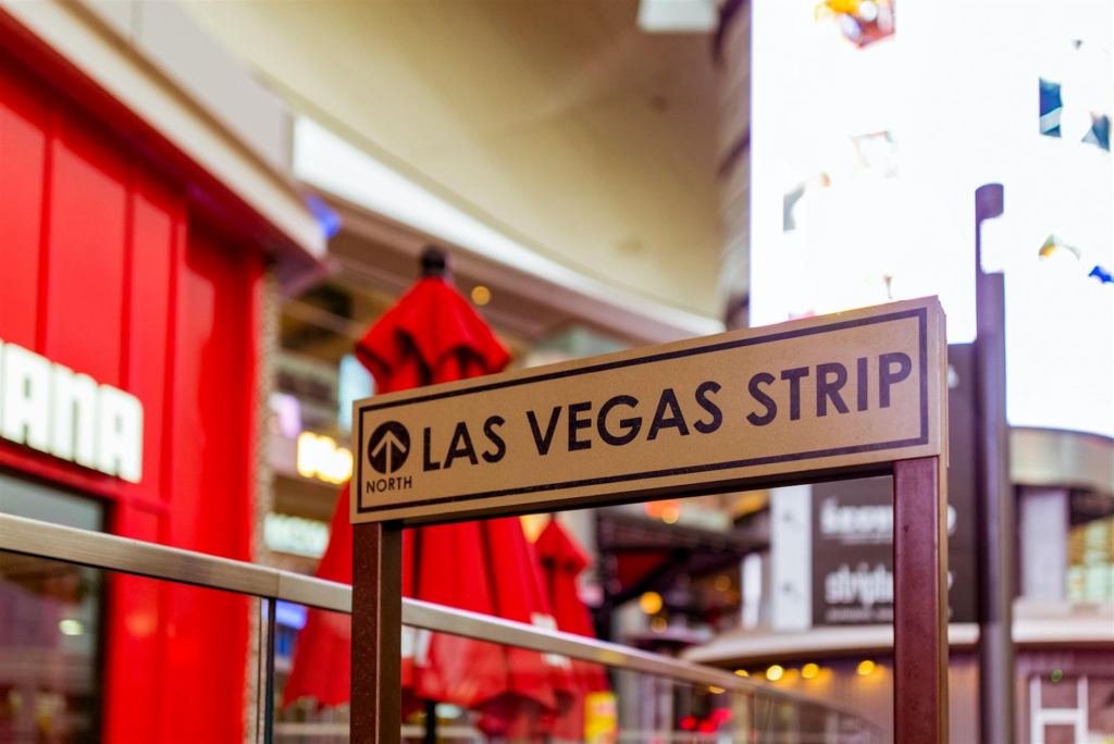 The vibrant interior of a popular burger joint on the Las Vegas Strip. — burger joints Las Vegas Strip