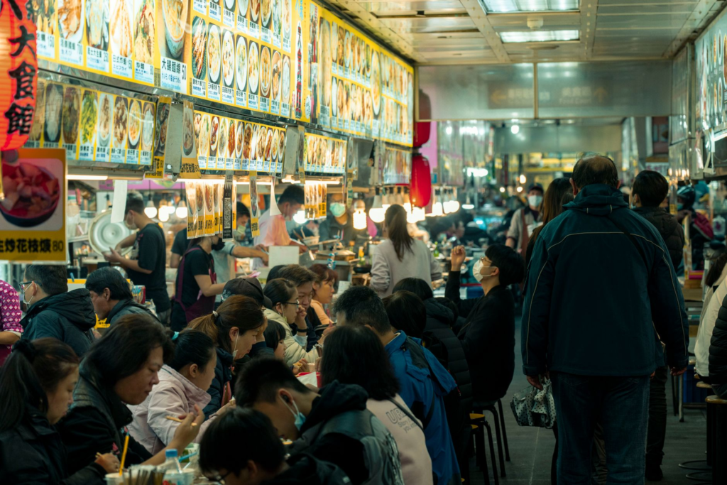 A vibrant photo of a local burger joint's bustling dining area. — Las Vegas local burger favorites
