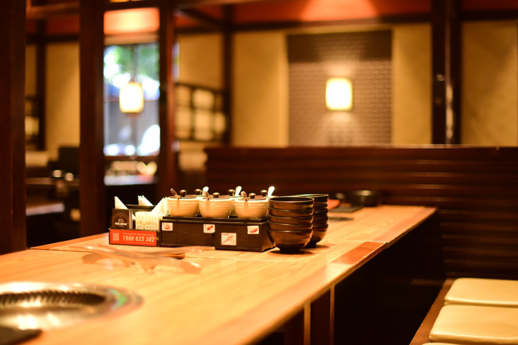 An inviting restaurant atmosphere perfect for family dining. — family-friendly burgers Las Vegas