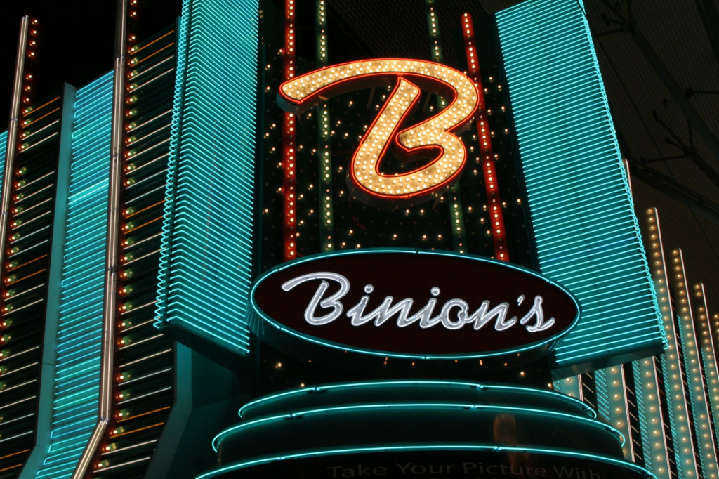 The interior of a famous classic burger joint in Las Vegas. — history of burgers Las Vegas